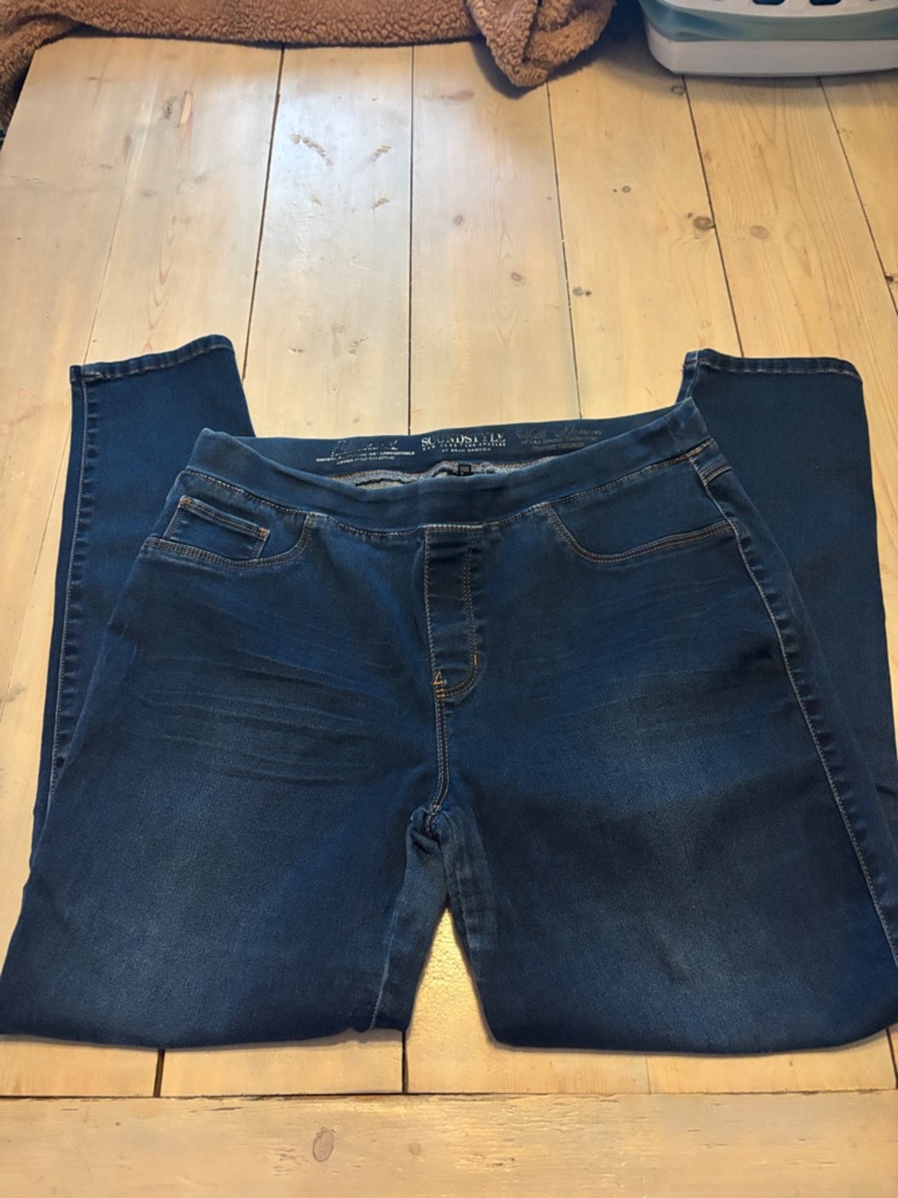 Skinny Jeans - Dark Blue Women’s Skinny Jeans Size Large